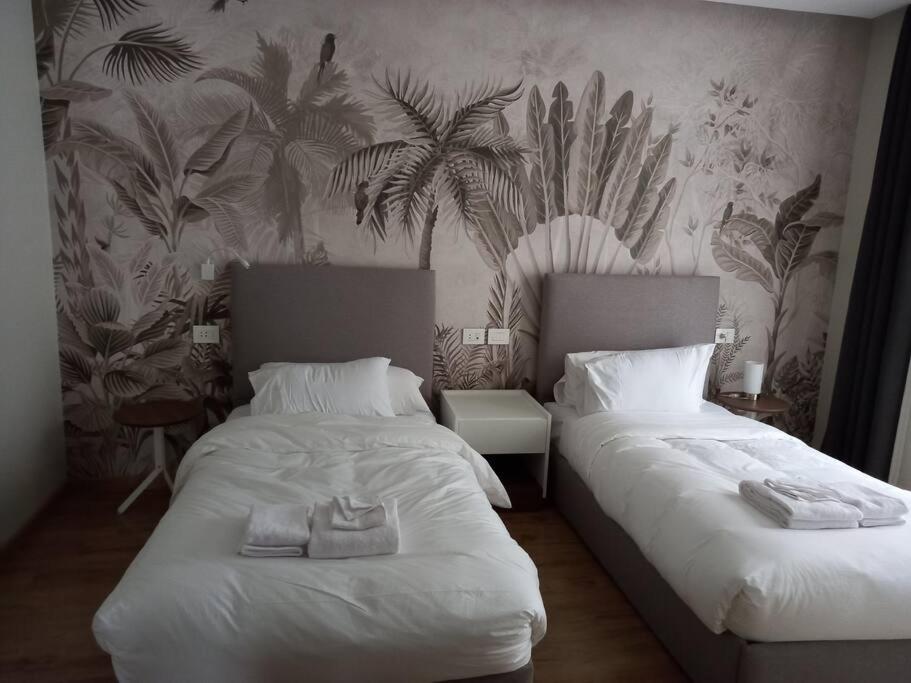 Kennah Stays At Silver Palm 