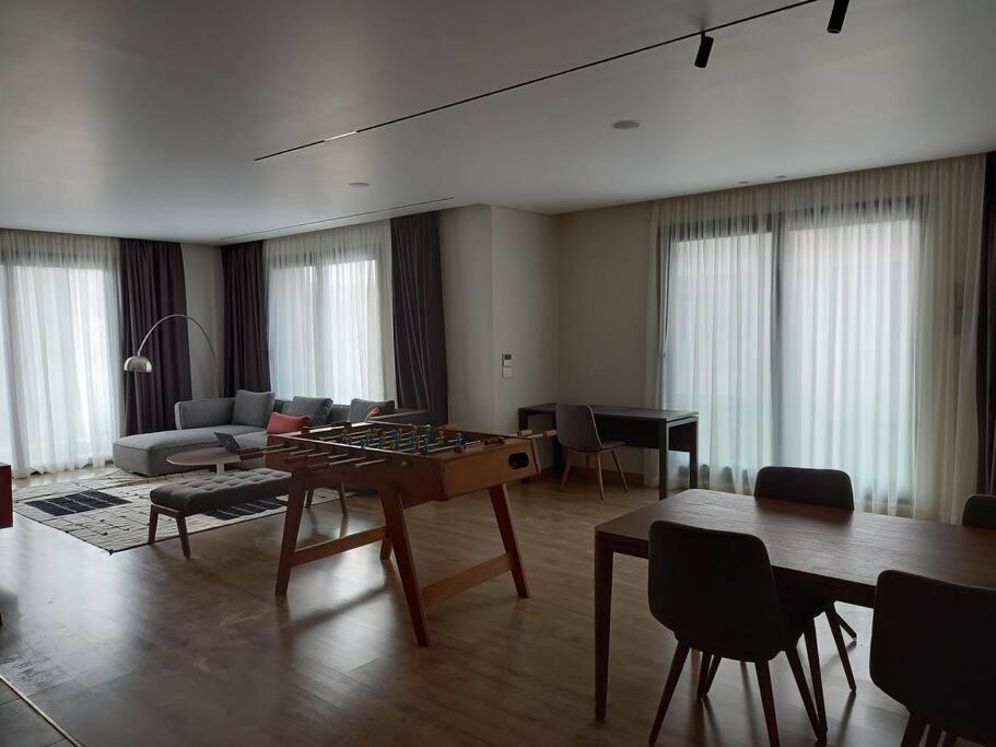 Apartment Kennah Stays At Silver Palm 