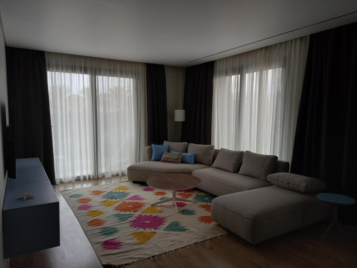 Apartment Kennah Stays At Silver Palm 
