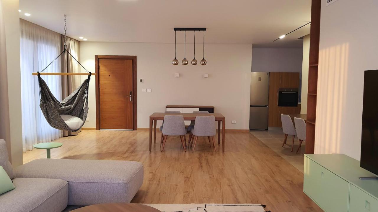 Apartment Kennah Stays At Silver Palm 
